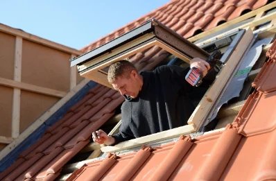 Pose de fenêtres de toit Velux à Rollancourt